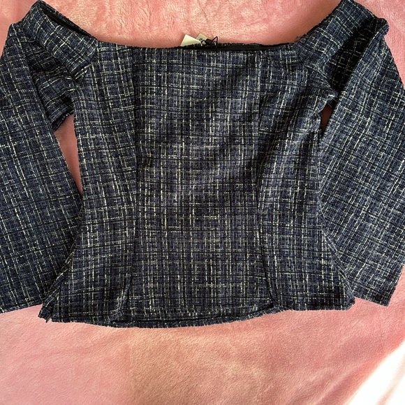 ✨ Zara Tweed Off shoulder top - Picture 5 of 9